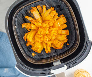 Air-Fryer-Copycat-Outback-Steakhouse-Bloomin-Onion