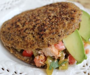 Arepa-Fit-de-Chia,-Linaza,-Semillas-de-Auyama-y-Trigo-Sarraceno