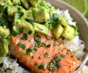 Avocado-Salmon-Rice-Bowl