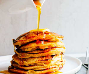 Banana-Oatmeal-Pancakes