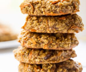 Carrot-Cake-Quinoa-Breakfast-Cookies