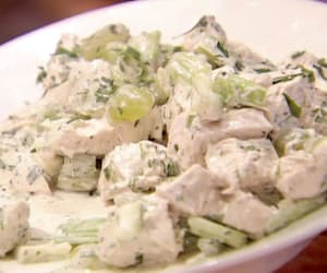Chicken-Salad-Veronique
