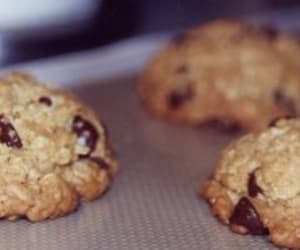 Chocolate-Chip-Oatmeal-Cookies
