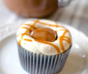 Chocolate-Cupcakes-with-Caramelized-White-Chocolate-Buttercream-and-Homemad