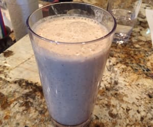Cinnamon-Apple-Smoothie-(popsugar.com)