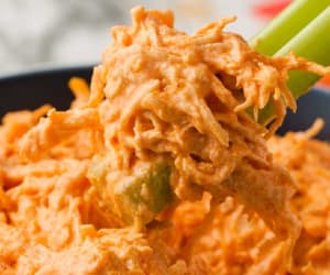 Crockpot-Buffalo-Chicken-Dip