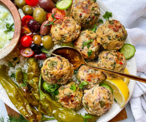 Easy-Greek-Chicken-Meatballs