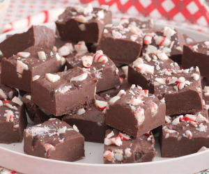 Easy-Peppermint-Fudge
