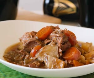 Estofado-irlandés-en-CrockPot,-receta-perfecta-para-celebrar-San-Patricio