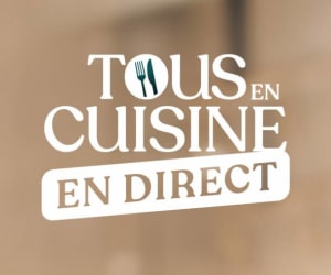 Galette-de-pommes-de-terre,-salade-de-roquette,-tomates