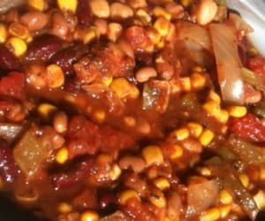 Grandma's-Slow-Cooker-Vegetarian-Chili-Recipe