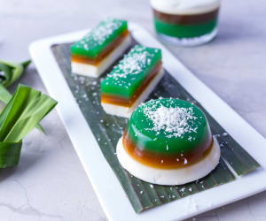 Gula-Melaka-and-Pandan-Jelly