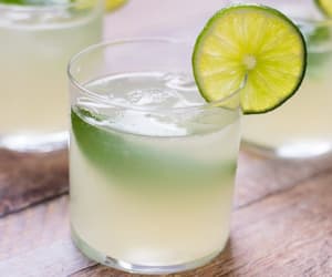 How-to-Make-Agua-de-Limon