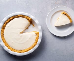 How-to-Make-Frozen-Lemonade-Pie