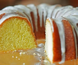 Lemon-Buttermilk-Pound-Cake