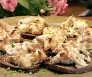 Mushroom-Canapes