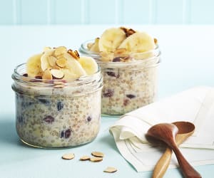 Overnight-chia-oatmeal-in-a-mason-jar