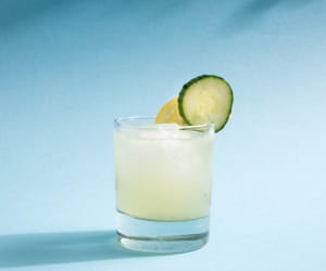 Pamplemousse-Cooler-(Vodka-Cucumber-Cocktail-With-Grapefruit-LaCroix)-Recip