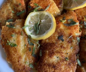 Parmesan-Crusted-Chicken-with-Lemon-Garlic-Butter-Sauce