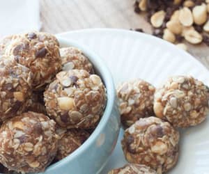 Peanut-Butter-Chocolate-No-Bake-Granola-Bar-Bites