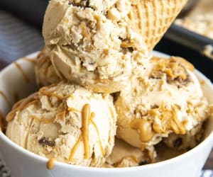 Peanut-Butter-Ice-Cream