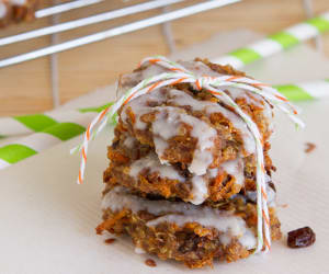 Quinoa-Carrot-Cake-Breakfast-Cookies