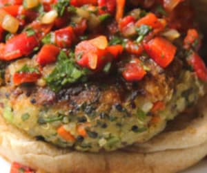 Quinoa-Veggie-Burger-with-Roasted-Red-Pepper-Relish