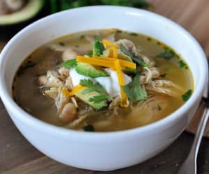 Slow-Cooker-White-Bean-Chicken-Chili