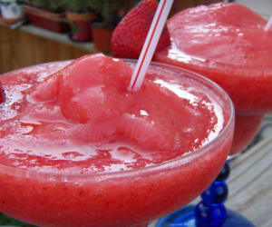 Summer-Fruit-Daiquiris-(Alcohol-or-Non-Alcohol)