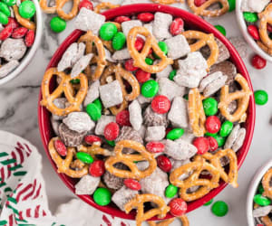 The-Best-Reindeer-Chow-Snack-Mix