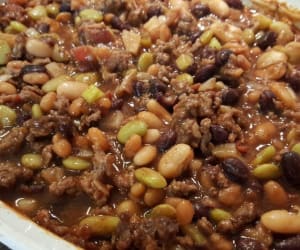 This-Calico-Bean-Casserole-Is-the-Best-Thing-You-Can-Make-With-Canned-Beans