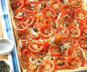 Tomato-Onion-Phyllo-Pizza