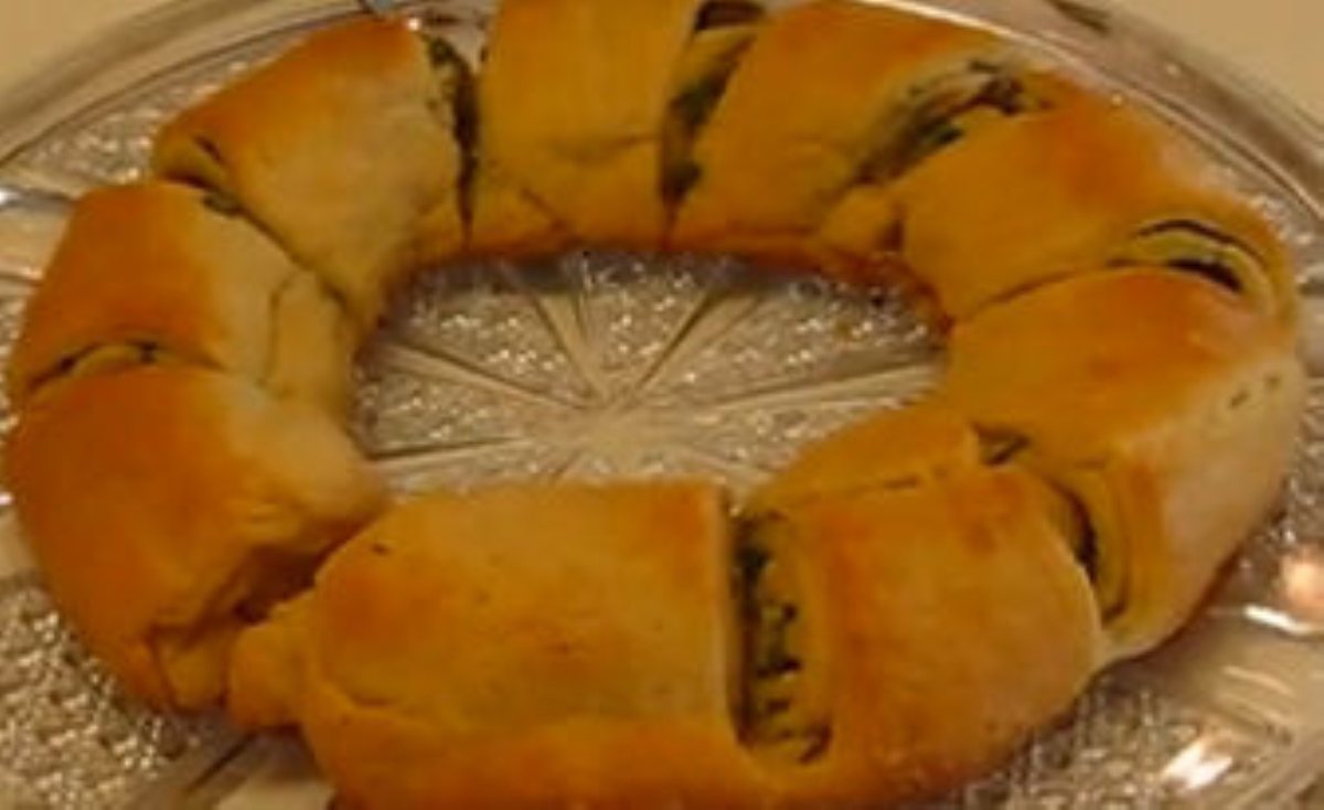 Parsley-Chive Bread Ring