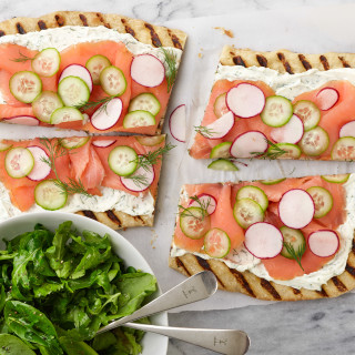 20-Minute Grilled Pizza with Smoked Salmon and Mixed Greens