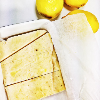 5 Ingredient Vegan Lemon Cheesecake