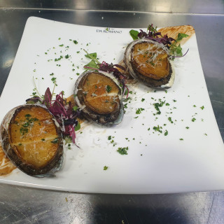 Abalone with mushed potatoes