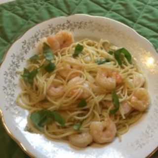 Agilo E Olia Spaghetti(Spaghetti With Garlic And Oil) Recipe