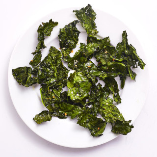 Air-Fried &quot;Everything Bagel&quot; Kale Chips