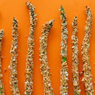Almond and Parmesan Crusted Asparagus Fries
