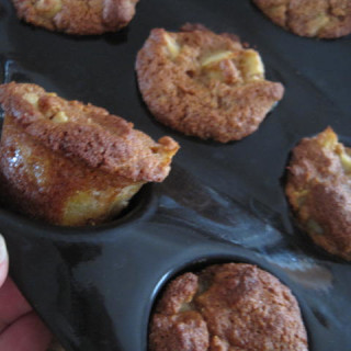 Apple Cinna-Muffins