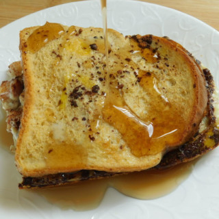 Apple cinnamon french toast sanwiches