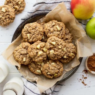 Apple Oatmeal Cookies (So Easy!)