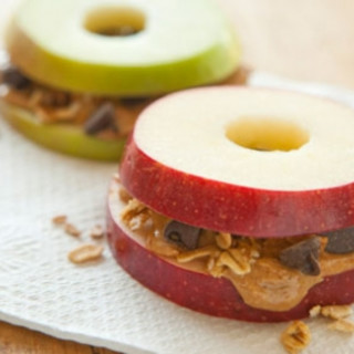 Apple Sandwiches with Granola & Peanut Butter