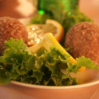 Armenaian Kufta (Stuffed Meat Balls)