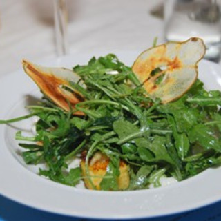 Arugula Salad with Pears and Gorgonzola