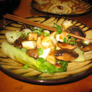 Baby Bok Choy with Mushrooms and Tofu
