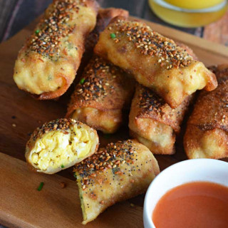 Bacon Egg and Cheese "Everything" Egg Rolls