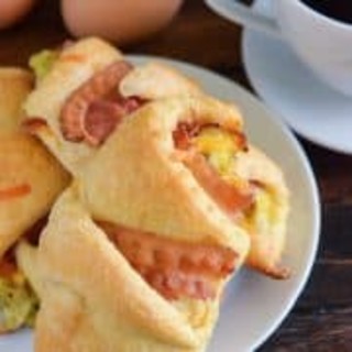 Bacon, Egg & Cheese Rollups Recipe