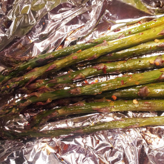 Baked Asparagus with Red Pepper Flakes