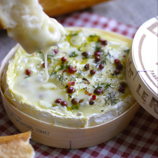 Baked Camembert with Garlic, Thyme and Maple Syrup